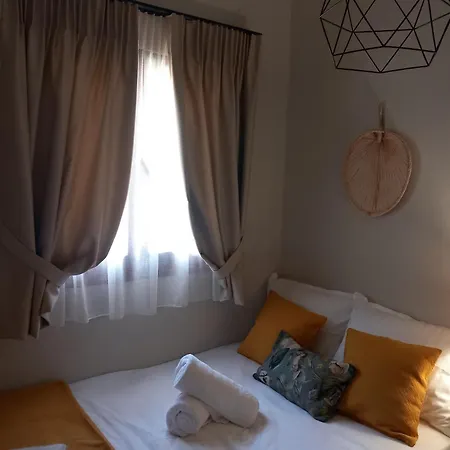 Elmar House