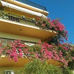 Elmar House
