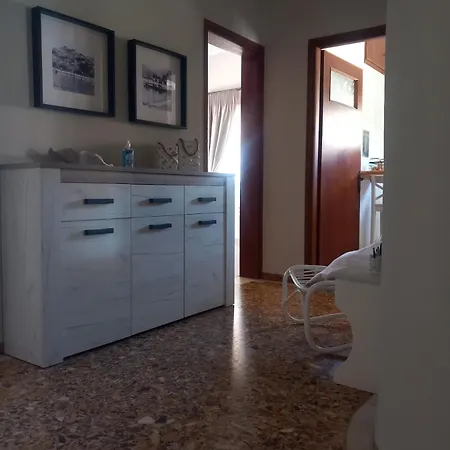 Appartement Elmar House *